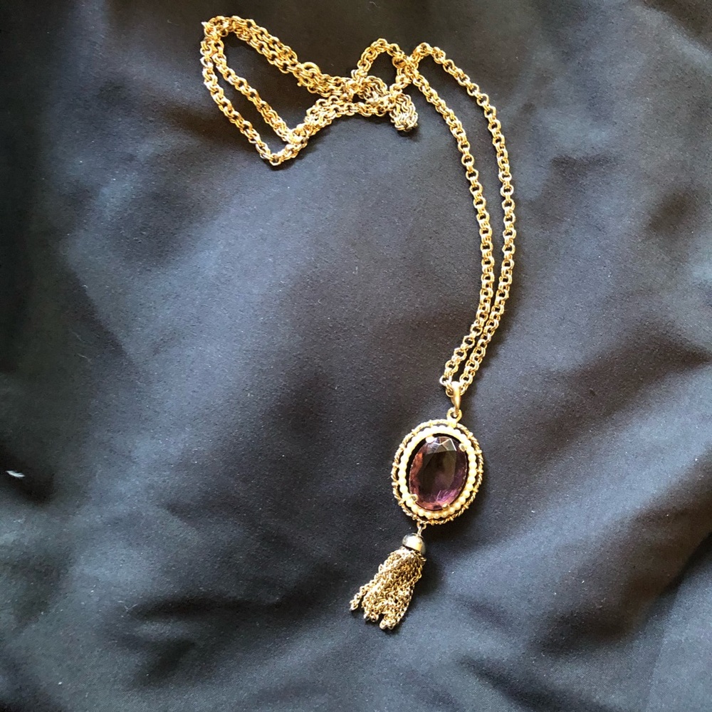 💜vintage jeweled necklace with dangle